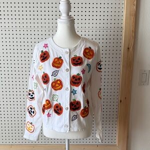 Michael Simon Lite White Cardigan with Halloween Pumpkin Print #spookyseason